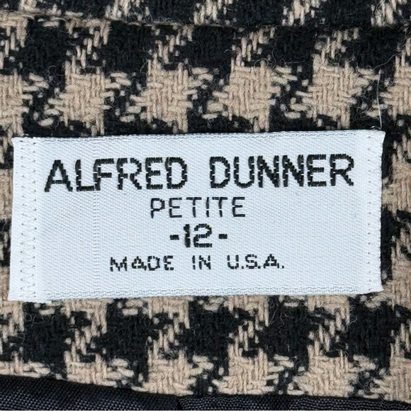 Alfred Dunner Classic Houndstooth Tan Brown Blazer Size 12P - Picture 9 of 12